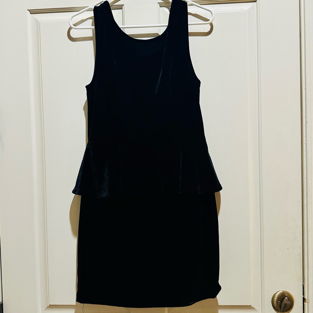 GUESS Size 10 Black Velvet Cocktail Dress